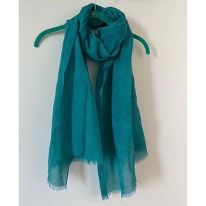 NWT Gap lightweight scarf!